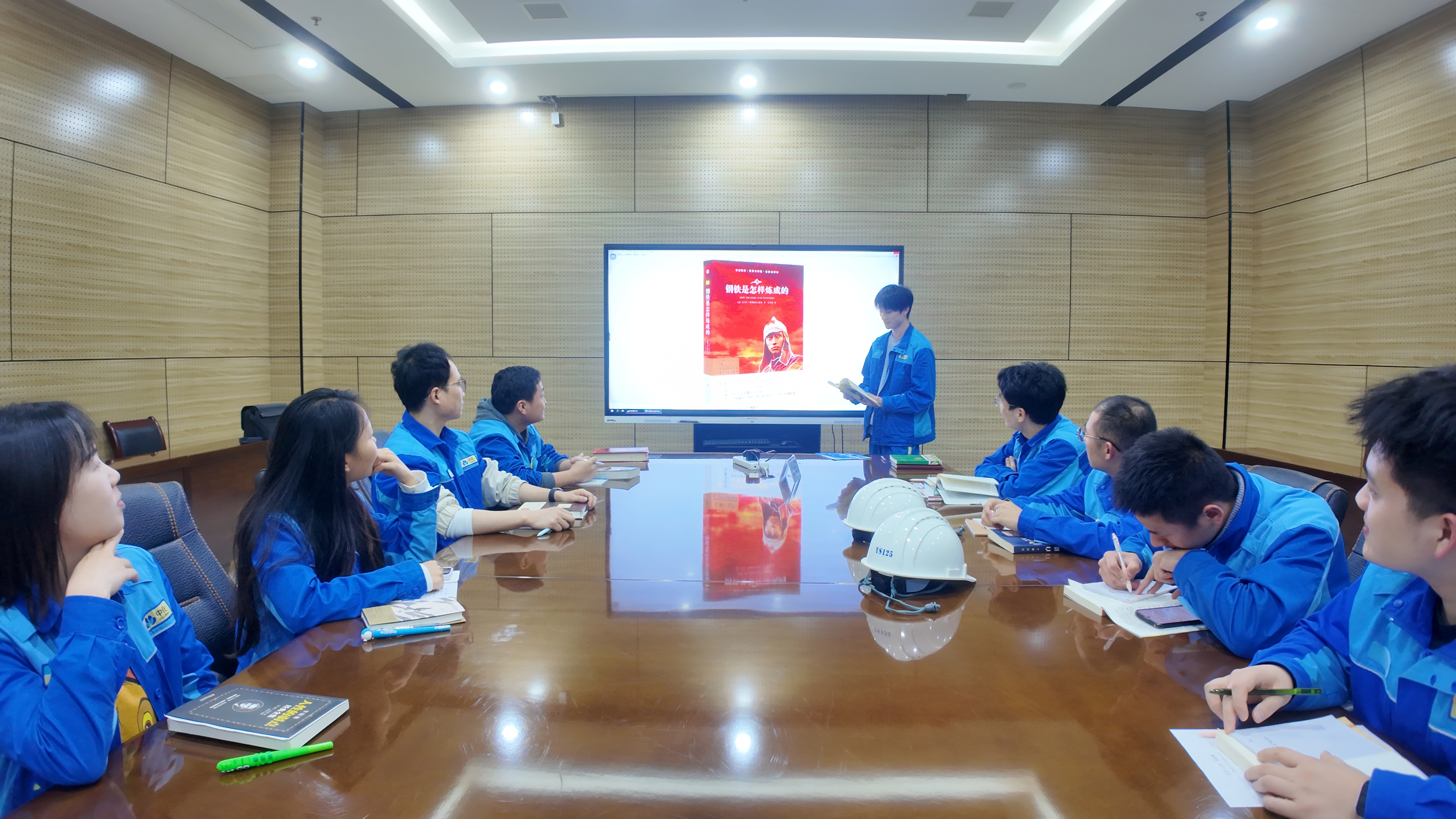 益陽橡機團委組織新入職的青年員...